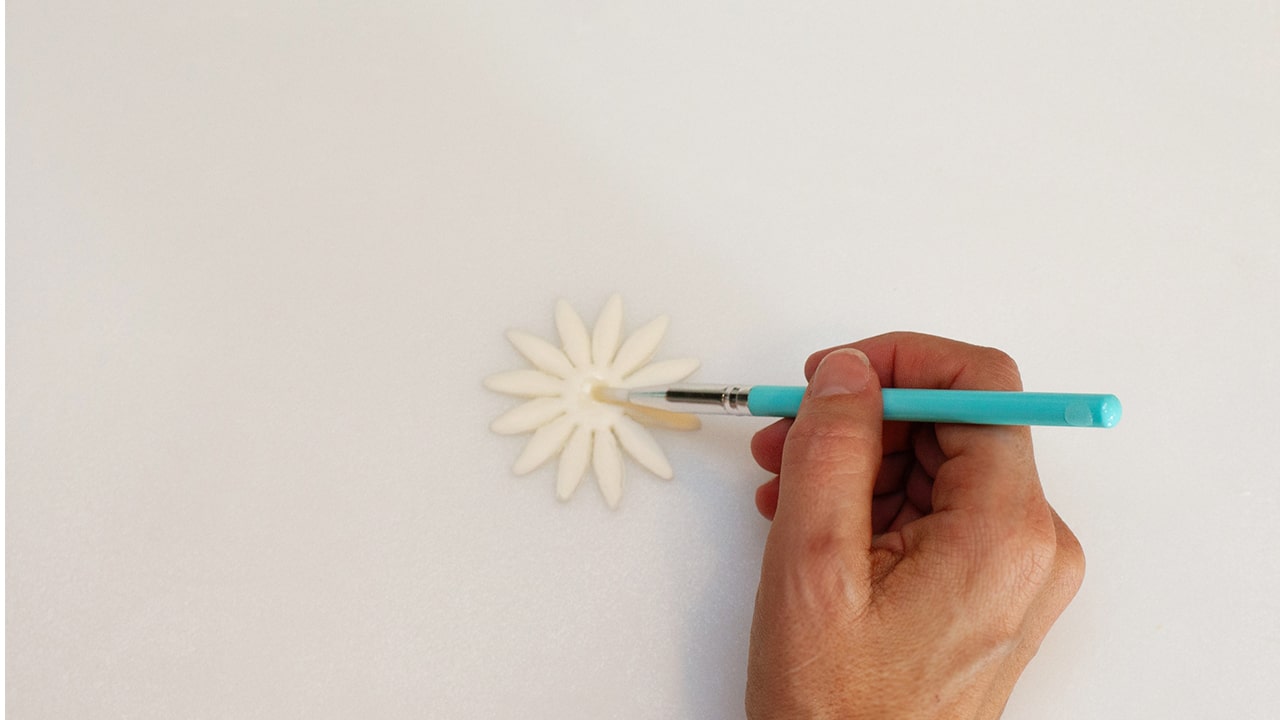 Fondant Daisies | Hersheyland