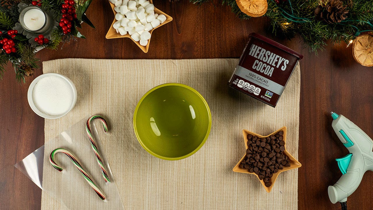 Homemade Holiday Hot Chocolate Gifts | Hersheyland