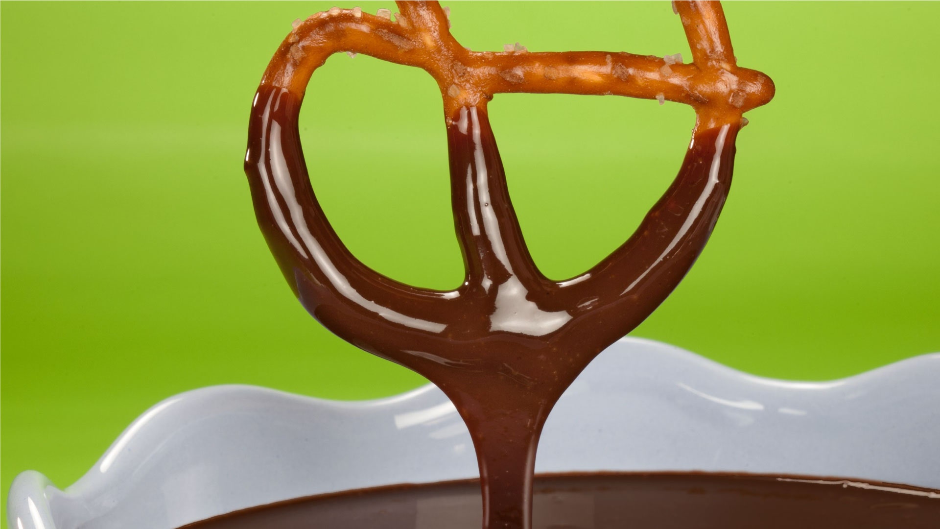 HERSHEY'S Chocolate Syrup Fun Due